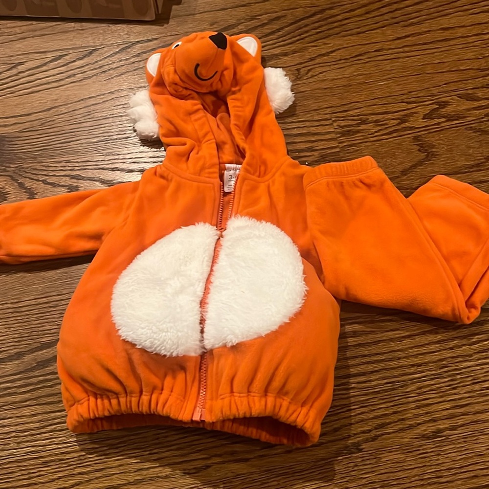 Carter’s Fox Costume - size 3-6 months
